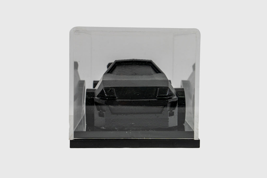 Supra Vitrinen-Skulptur