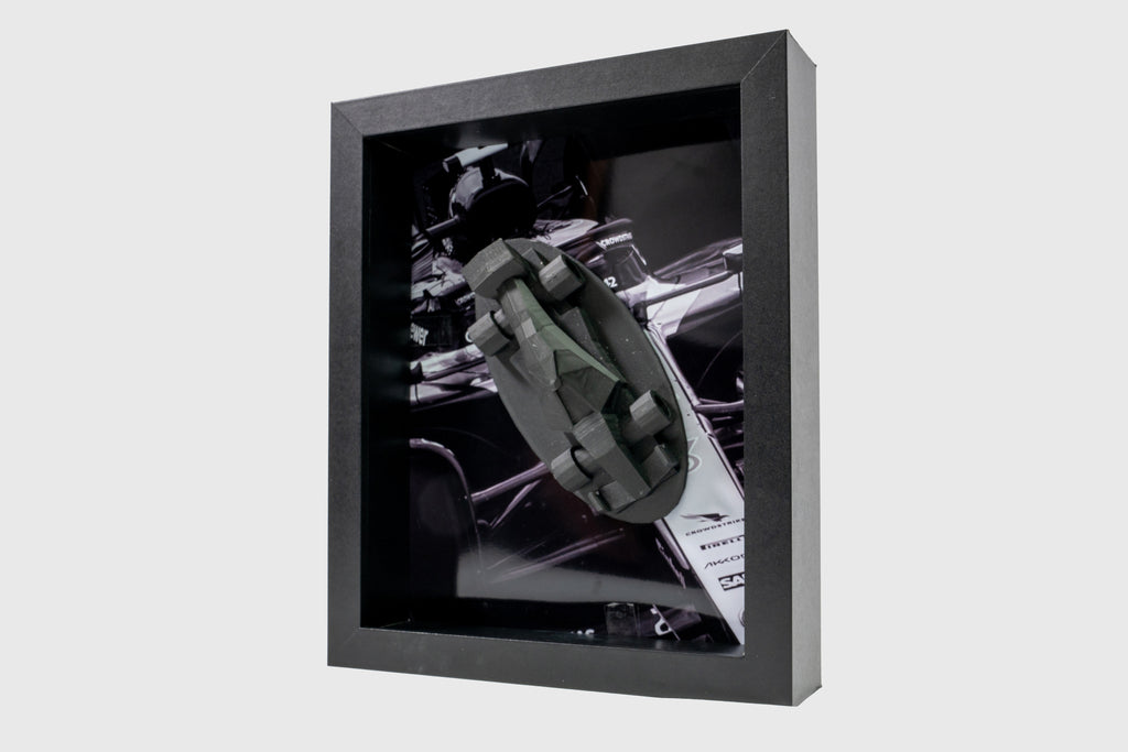 Pole Racer Poster-Skulptur