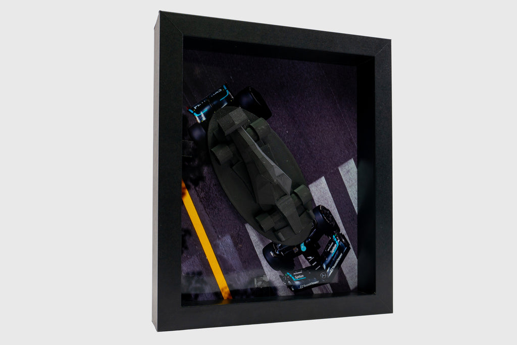 Pole Racer Poster-Skulptur